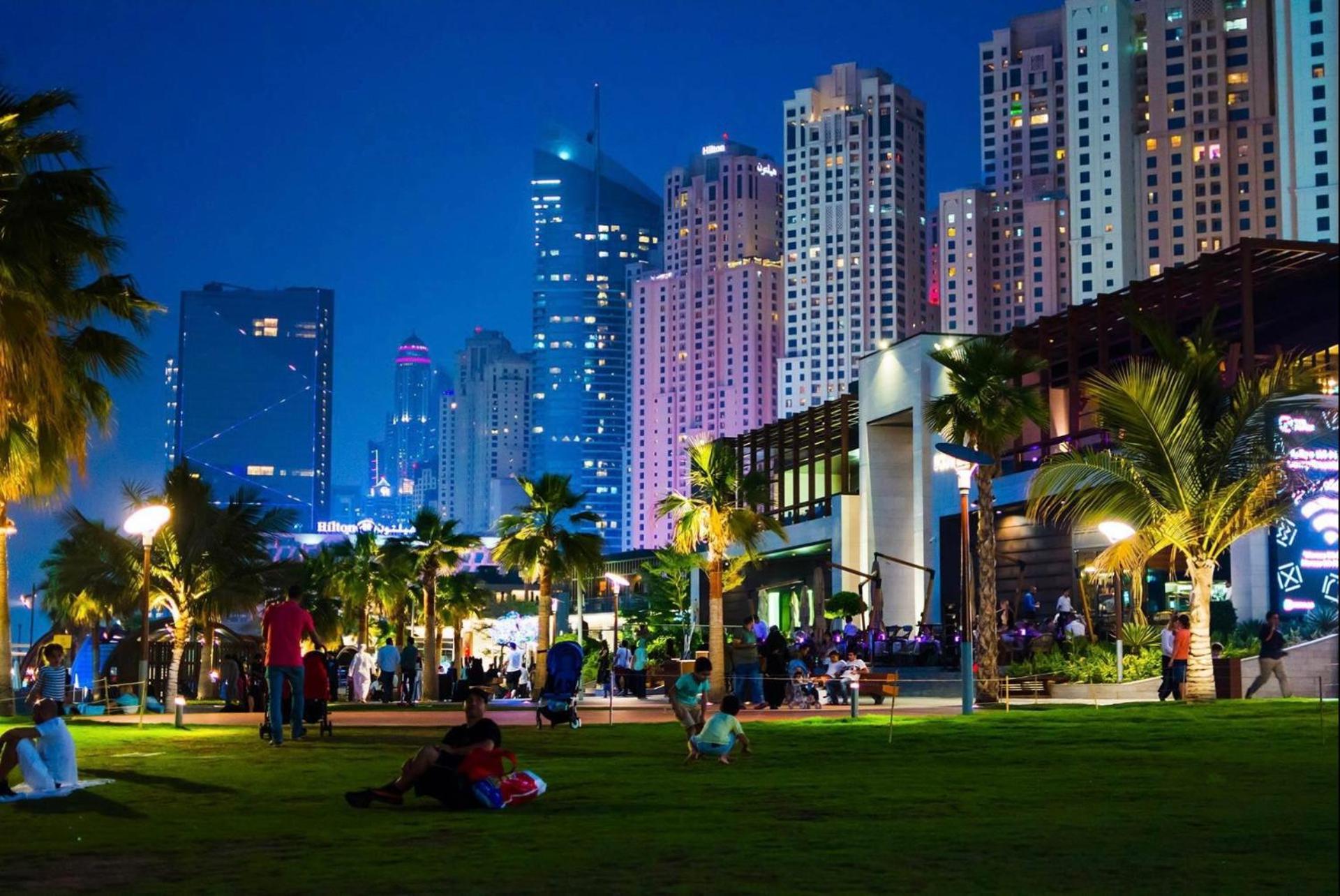 Seaview Beach Hostel Jbr - Walk To Beach - Gym - Pool - Metro Station Dubai Buitenkant foto