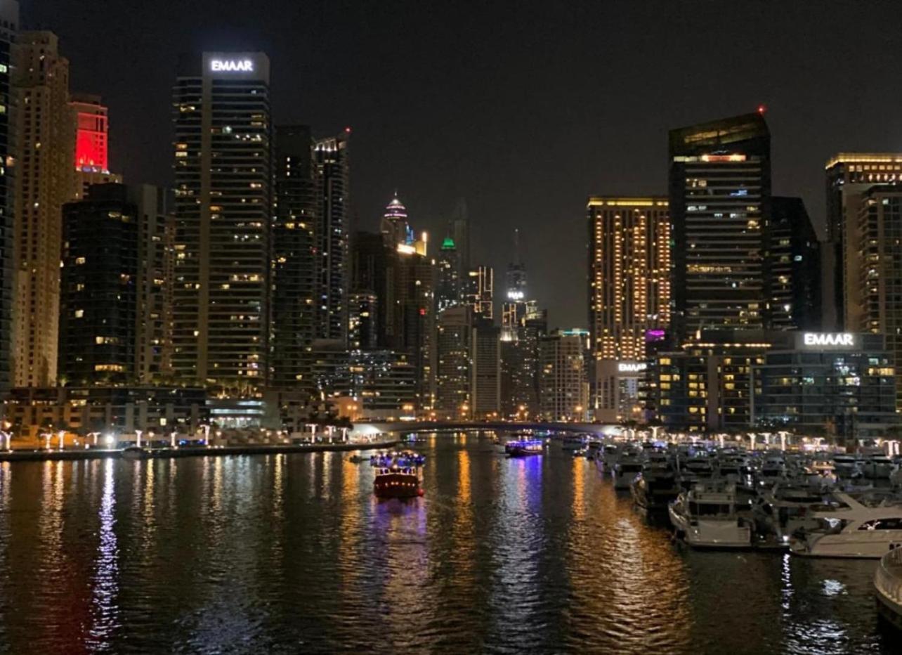 Seaview Beach Hostel Jbr - Walk To Beach - Gym - Pool - Metro Station Dubai Buitenkant foto